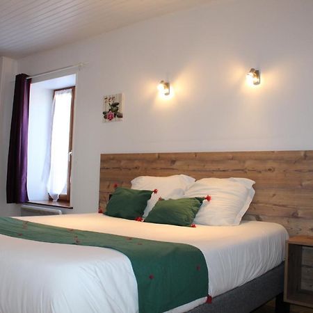 Logis Hotel Auberge De L'Allagnonette Saint-Poncy Екстериор снимка