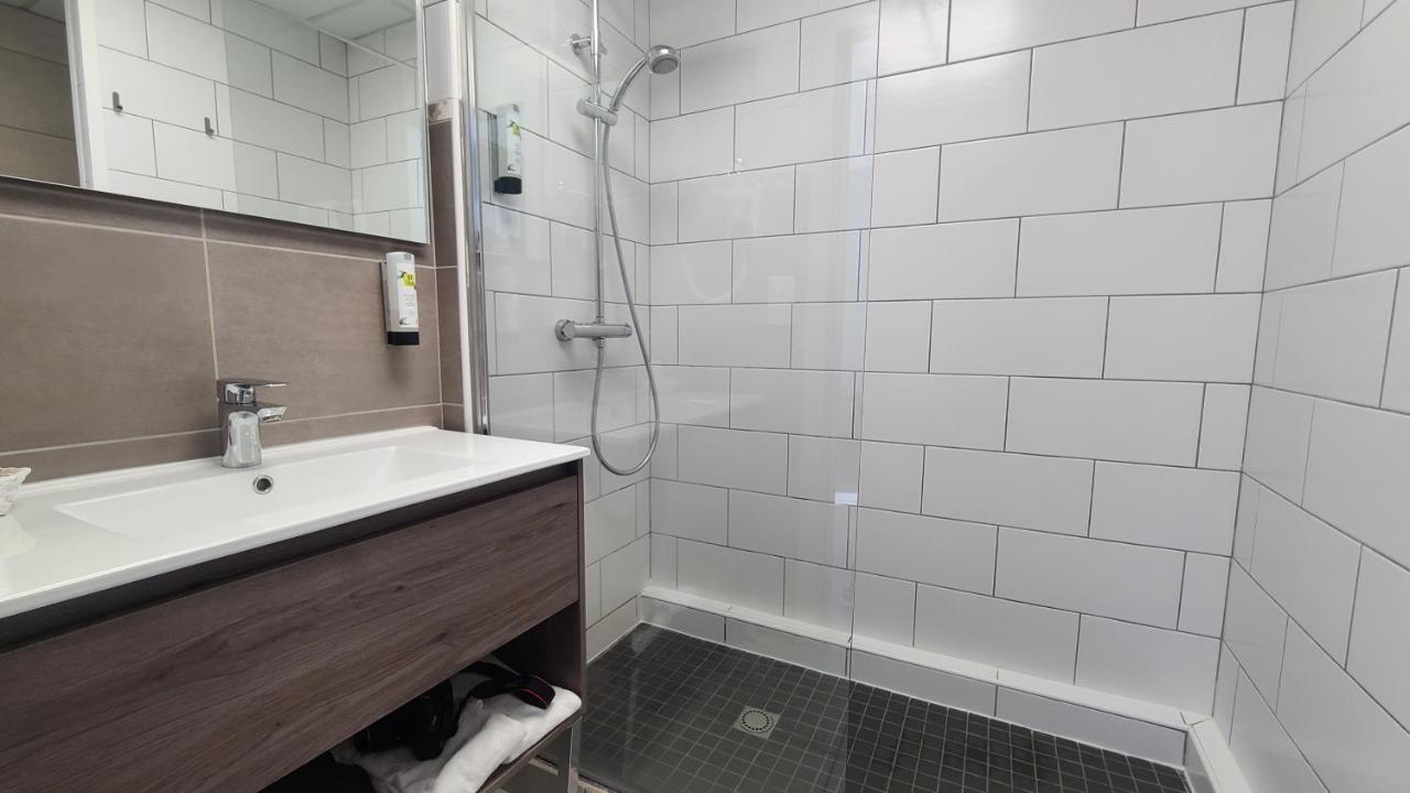 Logis Hotel Auberge De L'Allagnonette Saint-Poncy Екстериор снимка