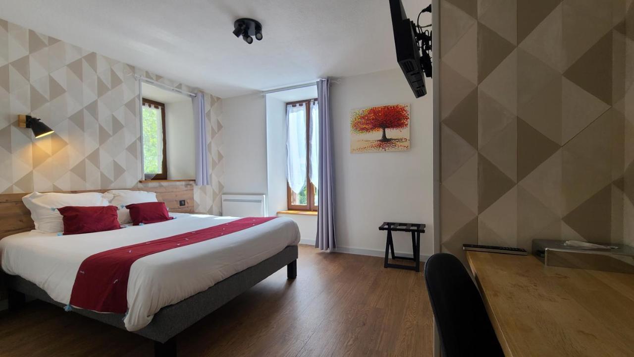 Logis Hotel Auberge De L'Allagnonette Saint-Poncy Екстериор снимка